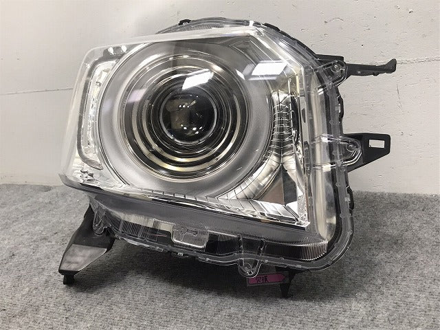 N-BOX/NBOX Nボックス JF3/JF4 純正 右 ヘッドライト/ランプ LED レベライザー 刻印N1 STANLEY W3105 ホンダ(130020)