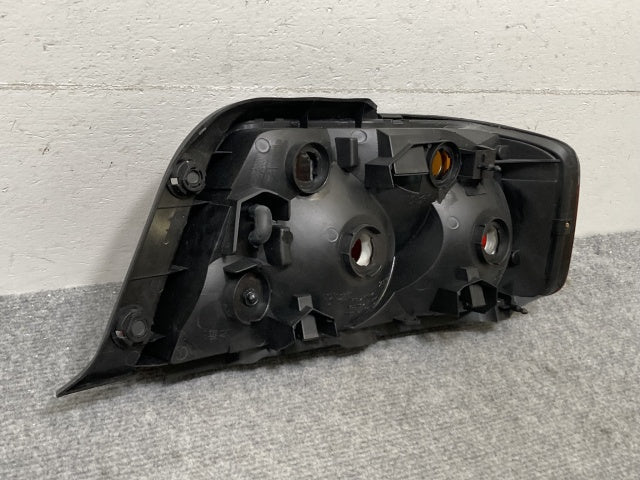新品!チェイサー GX100/GX105/JZX100/JZX101/JZX105 純正 後期 左 テールランプ ハロゲン ICHIKOH 22-285 81561-2A040 トヨタ(130082)