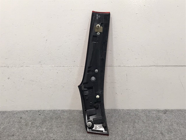 フィット/FIT GK3/GK4/GK5/GK6 純正 右 テールランプ/フィニッシャーランプ ハロゲン STANLEY W1693 ホンダ/HONDA(130143)
