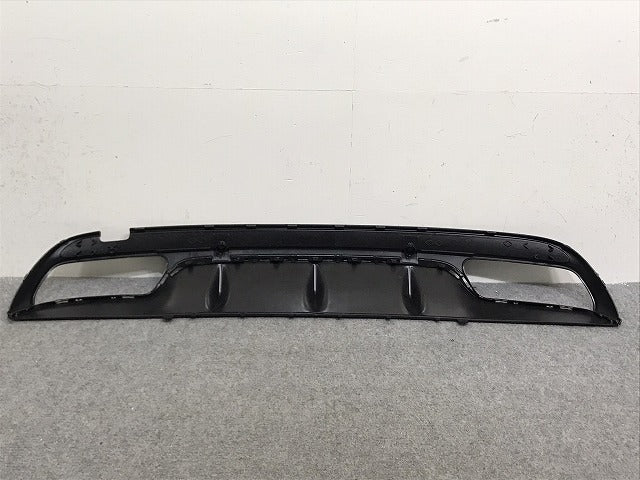 新品!Cクラス セダン W205 AMG 純正 リアバンパーガーニッシュ ロアカバー アンダー A 205 885 64 38 2058856438 メルセデスベンツ(130234)