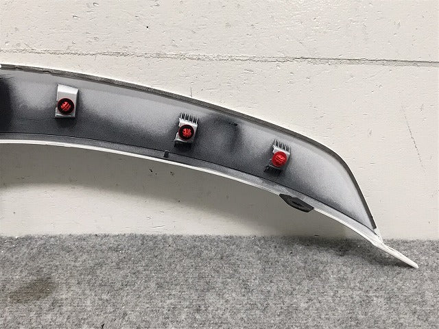 新車取り外し!ランドクルーザー/ランクル FJA300W/VJA300W 純正 左リア フェンダーアーチモール/オーバーフェンダー 75078-60060 プレシャスホワイトパール(130240)