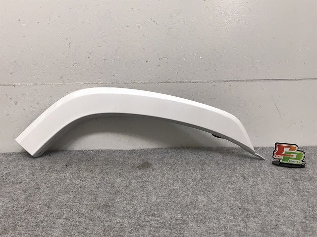 新車取り外し!ランドクルーザー/ランクル FJA300W/VJA300W 純正 右リア フェンダーアーチモール/オーバーフェンダー 75077-60060 プレシャスホワイトパール(130241)