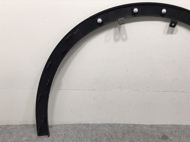 新車取り外し!クラウン/クロスオーバー TZSH35/AZSH35 純正 右フロント フェンダーアーチモール/オーバーフェンダー 75601-30130 素地 トヨタ(130355)
