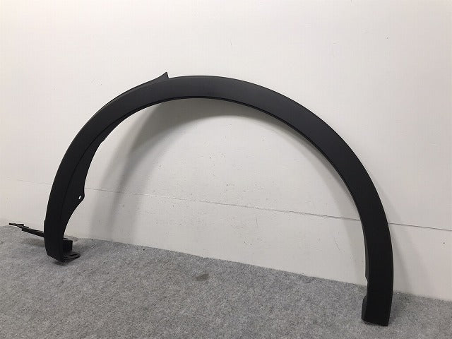 新車取り外し!クラウン/クロスオーバー TZSH35/AZSH35 純正 左リア フェンダーアーチモール/オーバーフェンダー 75606-30210 素地 トヨタ(130356)