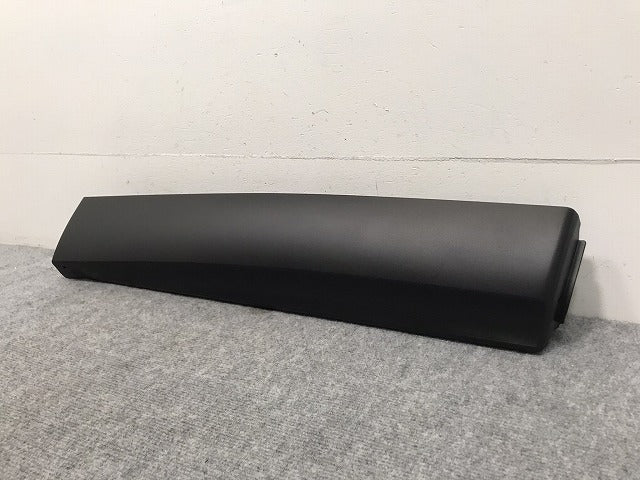 新車取り外し!クラウン/クロスオーバー TZSH35/AZSH35 純正 右リアドア サイドパネル/アンダーパネル 75077-30030 素地 トヨタ(130359)