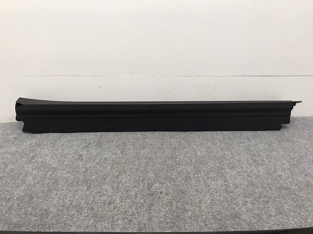 新車取り外し!クラウン/クロスオーバー TZSH35/AZSH35 純正 左フロントドア サイドパネル/アンダーパネル 75074-30020 素地 トヨタ(130363)