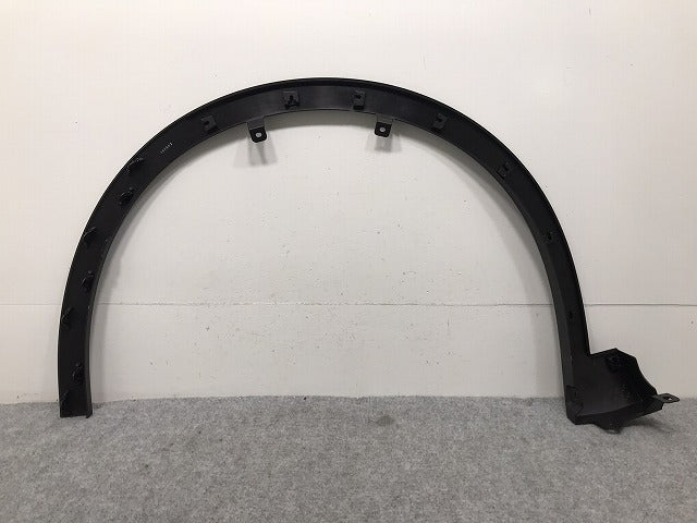 新車取り外し!クラウン/クロスオーバー TZSH35/AZSH35 純正 右フロント フェンダーアーチモール/オーバーフェンダー 75601-30130 素地 トヨタ(130415)