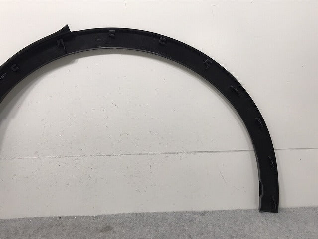 新車取り外し!クラウン/クロスオーバー TZSH35/AZSH35 純正 右リア フェンダーアーチモール/オーバーフェンダー 75605-30210 素地 トヨタ(130420)