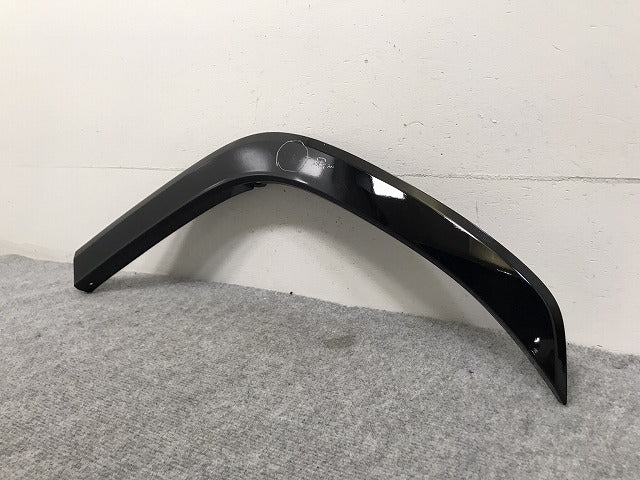 新車外し!ランドクルーザー/ランクル FJA300W/VJA300W 純正 左リア クォーター/オーバーフェンダー/アーチモール 75606-60120 ブラック 202 トヨタ(130423)