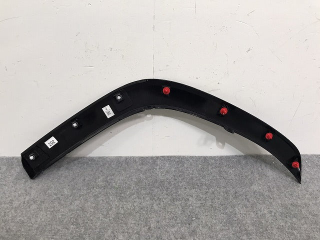 ランドクルーザー/ランクル FJA300W/VJA300W 純正 右リア クォーター/オーバーフェンダー/フェンダーモール 75605-60120/1/2 ブラック 202 トヨタ(130427)
