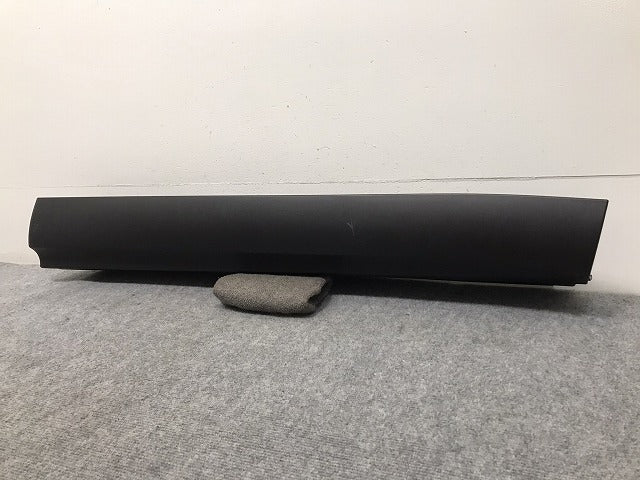 新車取り外し!クラウン/クロスオーバー TZSH35/AZSH35 純正 右フロントドア サイドパネル/アンダーパネル 75073-30020 素地 トヨタ(130471)