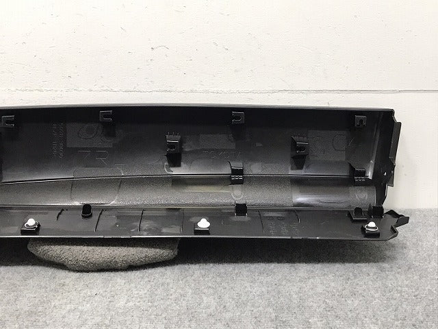 新車取り外し!クラウン/クロスオーバー TZSH35/AZSH35 純正 左リアドア サイドパネル/アンダーパネル 75078-30030 素地 トヨタ(130476)