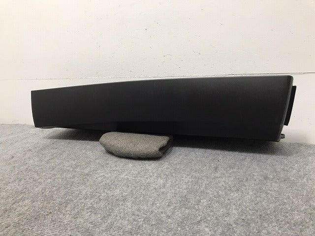 新車取り外し!クラウン/クロスオーバー TZSH35/AZSH35 純正 右リアドア サイドパネル/アンダーパネル 75077-30030 素地 トヨタ(130477)