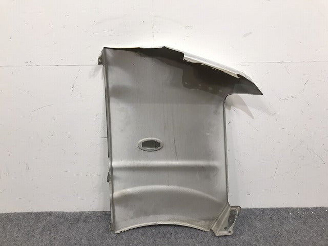エブリィ スクラム バン ワゴン タウンボックス DA64W DA64V DG64W DG64V DS64W 純正 左フロントフェンダー スペリアホワイト 26U(130581)