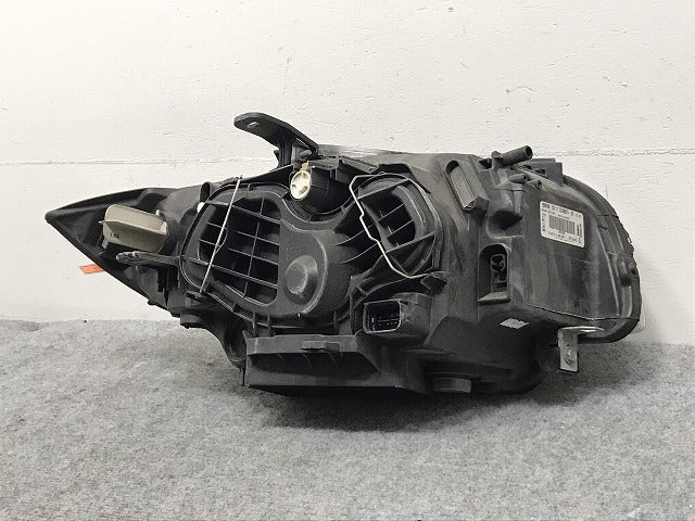 1シリーズ E87 純正 左 ヘッドライト ランプ 光源不明 VALEO 63.11 7249651-01 BMW(130590)