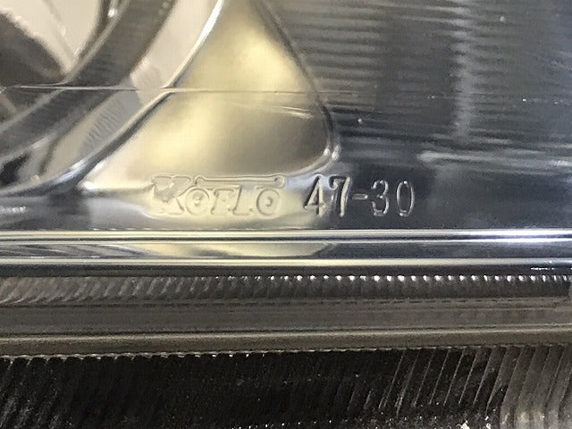 プリウス ZVW30 純正 前期 右 ヘッドライト ランプ LED レベライザー 刻印二 KOITO 47-30 81145-47241 トヨタ(130595)