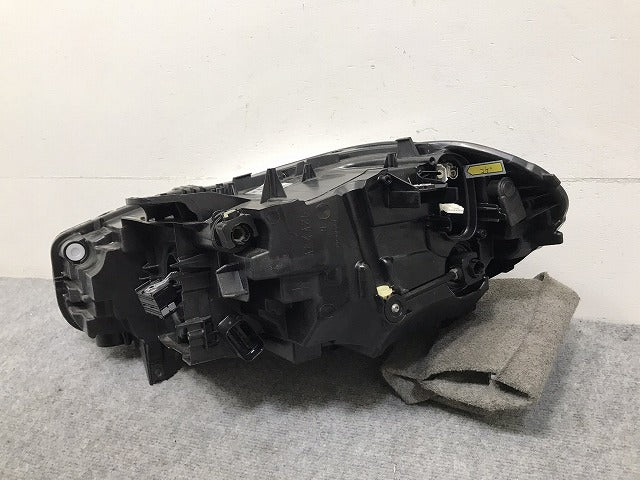 ジャンク!1シリーズ F40 純正 右 ヘッドライト ランプ LED VALEO 63.11-9482810-13 63119482810 BMW(130598)