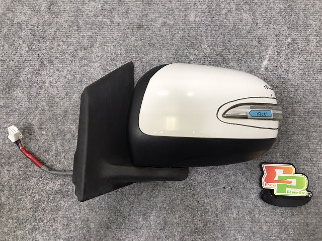 ミライース ピクシスエポック LA300S LA310S LA300A LA310A 純正 左 ドアミラー 9線 ウインカー付 ホワイト W09 ダイハツ(130604)