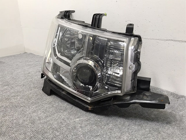 デリカD:5 D5 CV1W CV2W CV4W CV5W 純正 前期 右 ヘッドライト AFS無 キセノン HID レベライザー バラスト KOITO 100-87918 三菱(130636)
