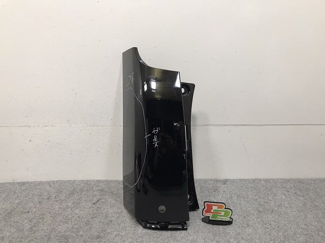 ヴォクシー/ノア/エスクァイア 80系/ZRR 80W/85W/80G/85G ZWR 80W/80G 純正 左 リア コーナーバンパー/アッパーカバー 52166-28010 202(130653)