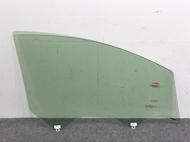 ノート/NOTE E12/HE12/NE12/SNE12 純正 左 フロント ドア ガラス 43R-005834 日産(130800)