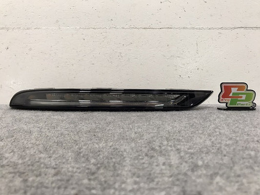 マカン MACAN 95B 純正 右 フロント デイライト デイタイムランニングライト LED 95B.941.182.A 95B941182A ポルシェ PORSCHE(130953)