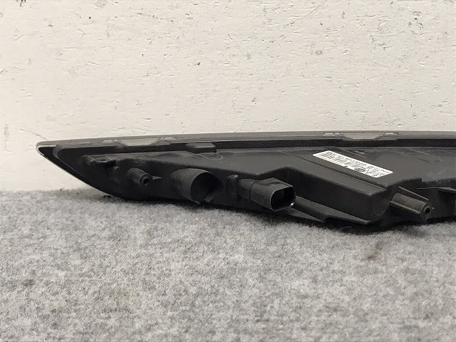 マカン MACAN 95B 純正 右 フロント デイライト デイタイムランニングライト LED 95B.941.182.A 95B941182A ポルシェ PORSCHE(130953)