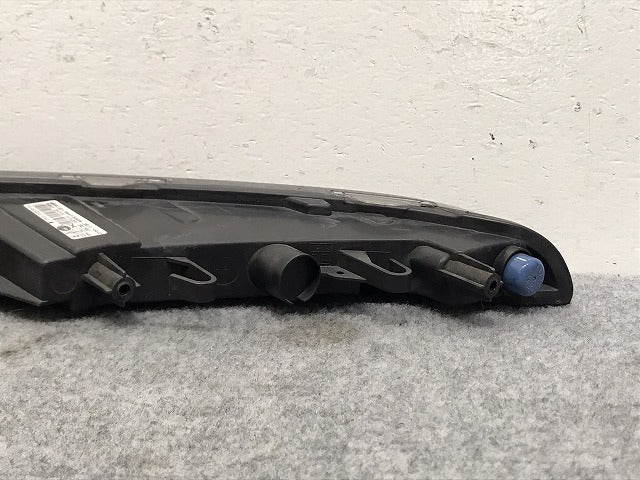 マカン MACAN 95B 純正 右 フロント デイライト デイタイムランニングライト LED 95B.941.182.A 95B941182A ポルシェ PORSCHE(130953)