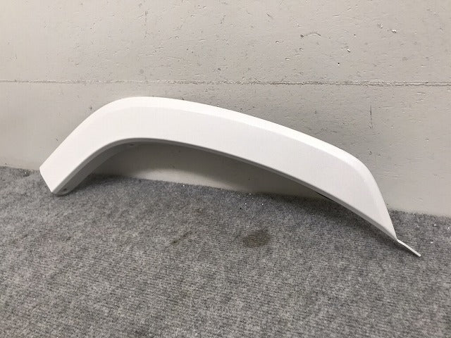 新車取り外し!ランドクルーザー/ランクル FJA300W/VJA300W 純正 右リア オーバーフェンダー/アーチモール 75077-60060/1/2 ホワイトパール 090 トヨタ(131002)