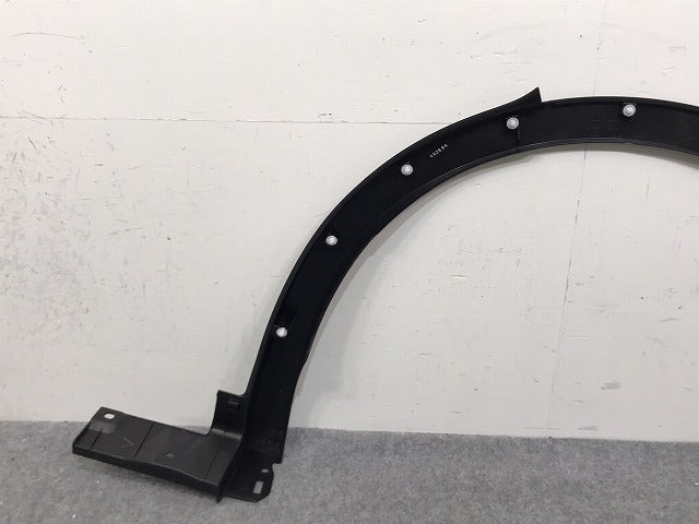 新車取り外し!クラウン/クロスオーバー TZSH35/AZSH35 純正 右 リア フェンダーアーチモール/オーバーフェンダー 75605-30210 素地 トヨタ(131051)