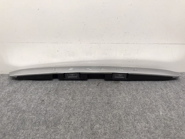セレナ/ハイウェイスター C27/GC27/GFC27/GNC27/GFNC27/HFC27/HC27 純正 リア ガーニッシュ 90810 5T※5A 90810-5TC5E メッキ(131055)
