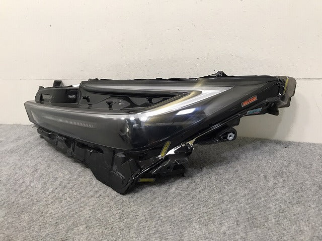 プリウス 60系 ZVW60 ZVW65 MXWH60 MXWH65 MXWH61 純正 左 ヘッドライト ランプ LED 刻印X KOITO 47-123 トヨタ(131085)