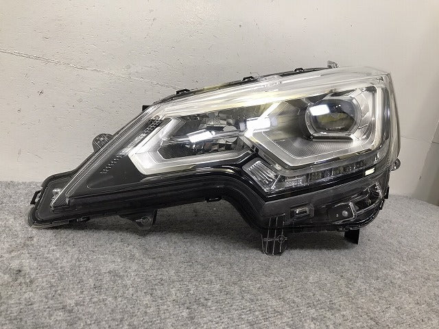 ミラージュ G A05A A03A 純正 後期 左 ヘッドライト ランプ LED レベライザー 刻印O STANLEY W5364 8301D867 三菱(131118)