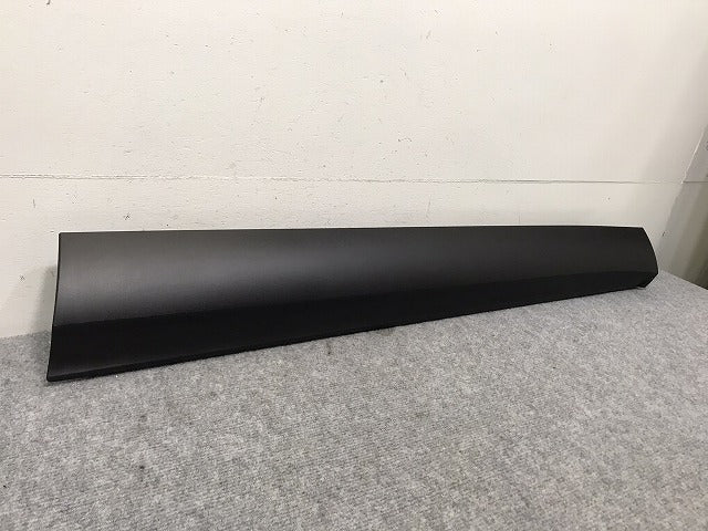 新車取り外し!クラウン/クロスオーバー TZSH35/AZSH35 純正 右 フロント ドア サイドパネル/アンダーパネル 75073-30020 素地 トヨタ(131119)