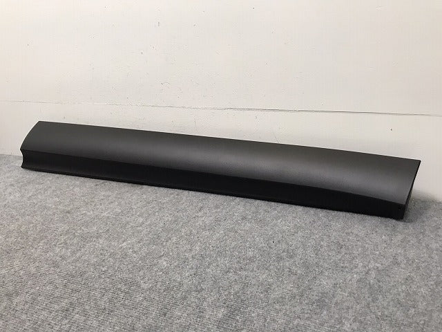 新車取り外し!クラウン/クロスオーバー TZSH35/AZSH35 純正 右 フロント ドア サイドパネル/アンダーパネル 75073-30020 素地 トヨタ(131119)