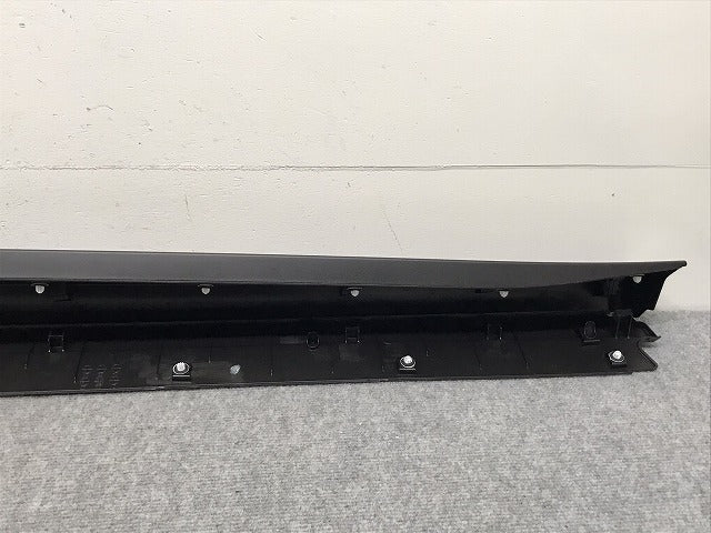 新車取り外し!クラウン/クロスオーバー TZSH35/AZSH35 純正 左 フロント ドア サイドパネル/アンダーパネル 75074-30020 素地 トヨタ(131124)