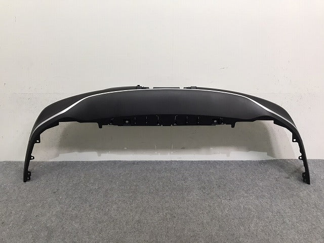 新車取り外し!クラウン/クロスオーバー TZSH35/AZSH35 純正 リア スポイラー/ディフューザー 52169-30320/30 素地 トヨタ(131127)
