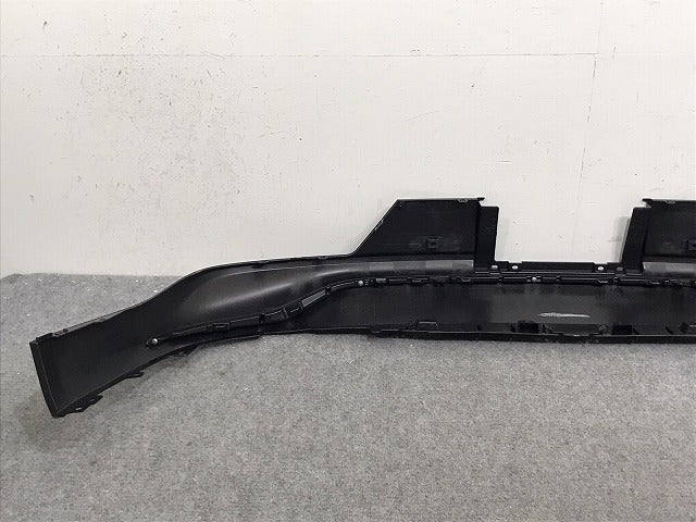 新車取り外し!クラウン/クロスオーバー TZSH35/AZSH35 純正 リア スポイラー/ディフューザー 52169-30320/30 素地 トヨタ(131127)