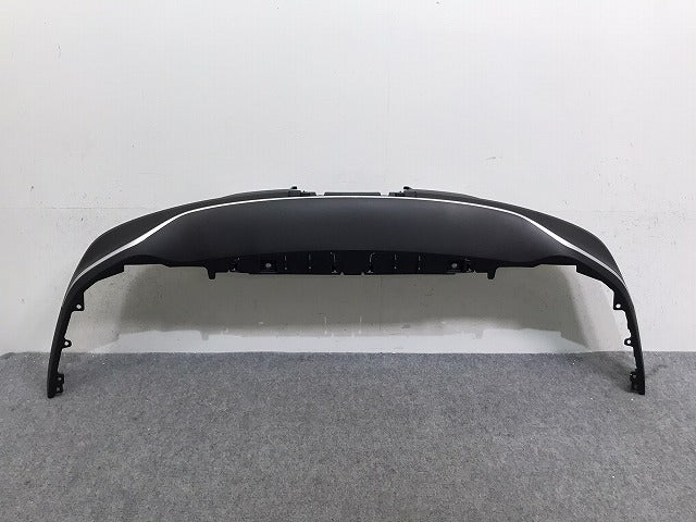 新車取り外し!クラウン/クロスオーバー TZSH35/AZSH35 純正 リア スポイラー/ディフューザー 52169-30320/30 素地 トヨタ(131128)