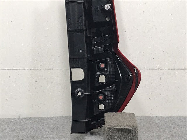 ルーミー トール ジャスティ(前期) M900A M910A M900S M910S M900F M910F 純正 左 テールランプ ライト LED 刻印F KOITO 220-69044(131156)