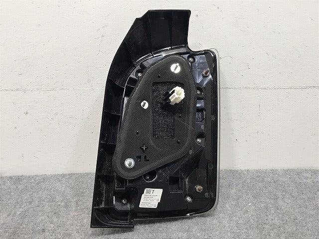 N-ONE NONE Nワン エヌワン JG3 JG4 純正 左 テールランプ ライト