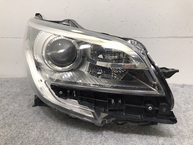 デイズルークス/ハイウェイスター/ekスペースカスタム B21A/B11A 純正 前期 右 ヘッドライト/ランプ キセノン HID レベライザー KOITO 100-67053 日産(131284)