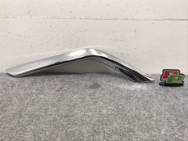 新車取り外し!アルファード/Z 40系/AGH40W/AGH45W 純正 右 フロント フォグランプメッキガーニッシュ 52712-V2040 トヨタ(131290)