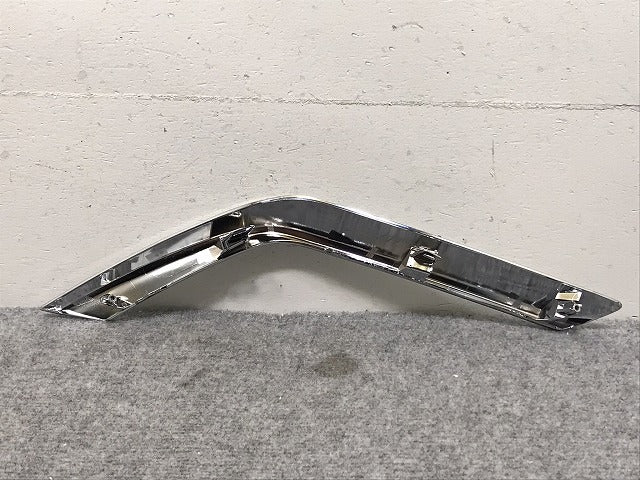 新車取り外し!アルファード/Z 40系/AGH40W/AGH45W 純正 右 フロント フォグランプメッキガーニッシュ 52712-V2040 トヨタ(131290)