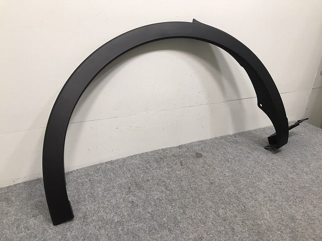 新車取り外し!クラウン/クロスオーバー TZSH35/AZSH35 純正 右リア フェンダーアーチモール/オーバーフェンダー 75605-30210 素地 トヨタ(131294)