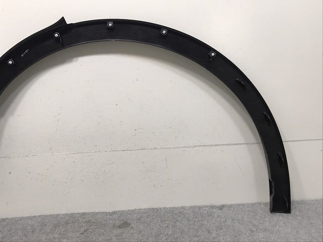 新車取り外し!クラウン/クロスオーバー TZSH35/AZSH35 純正 右リア フェンダーアーチモール/オーバーフェンダー 75605-30210 素地 トヨタ(131294)