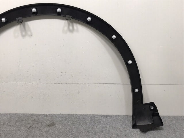 新車取り外し!クラウン/クロスオーバー TZSH35/AZSH35 純正 右フロント フェンダーアーチモール/オーバーフェンダー 75601-30130 素地 トヨタ(131296)