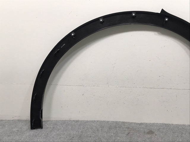 新車取り外し!クラウン/クロスオーバー TZSH35/AZSH35 純正 左リア フェンダーアーチモール/オーバーフェンダー 75606-30210 素地 トヨタ(131298)