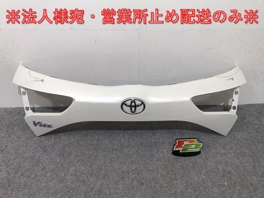 ヴィッツ 130/KSP130/NSP130/NSP135/NCP131 純正 後期 リア ガーニッシュ 76801-52530 76811-52460 ホワイトパール 070 トヨタ(131338)