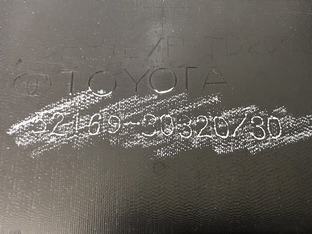 新車取り外し!クラウン/クロスオーバー TZSH35/AZSH35 純正 リア スポイラー 52169-30320/30 素地 トヨタ(131398)